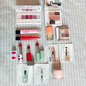 Clinique makeup & facial care bundle